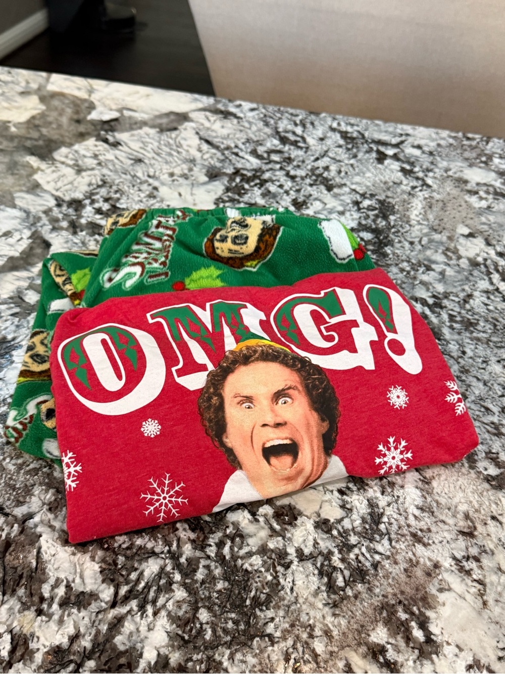 Adult Elf Christmas Pajama Set – Buddy the Elf Holiday PJs